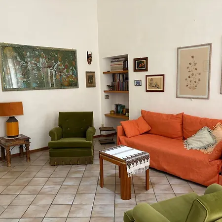 Residenza Italia 12 Apartment *
